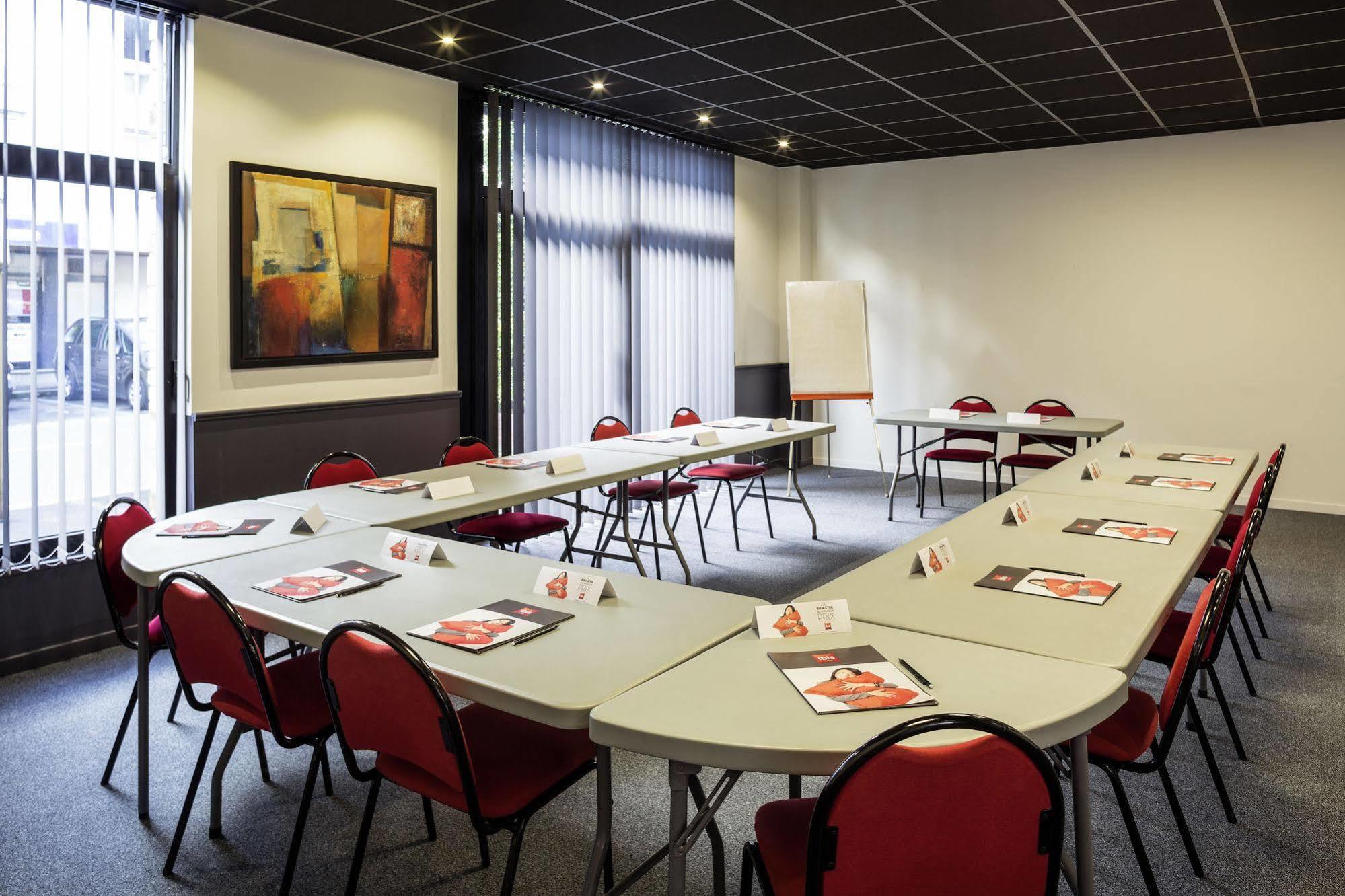 Ibis Lannion Hotel Exterior foto