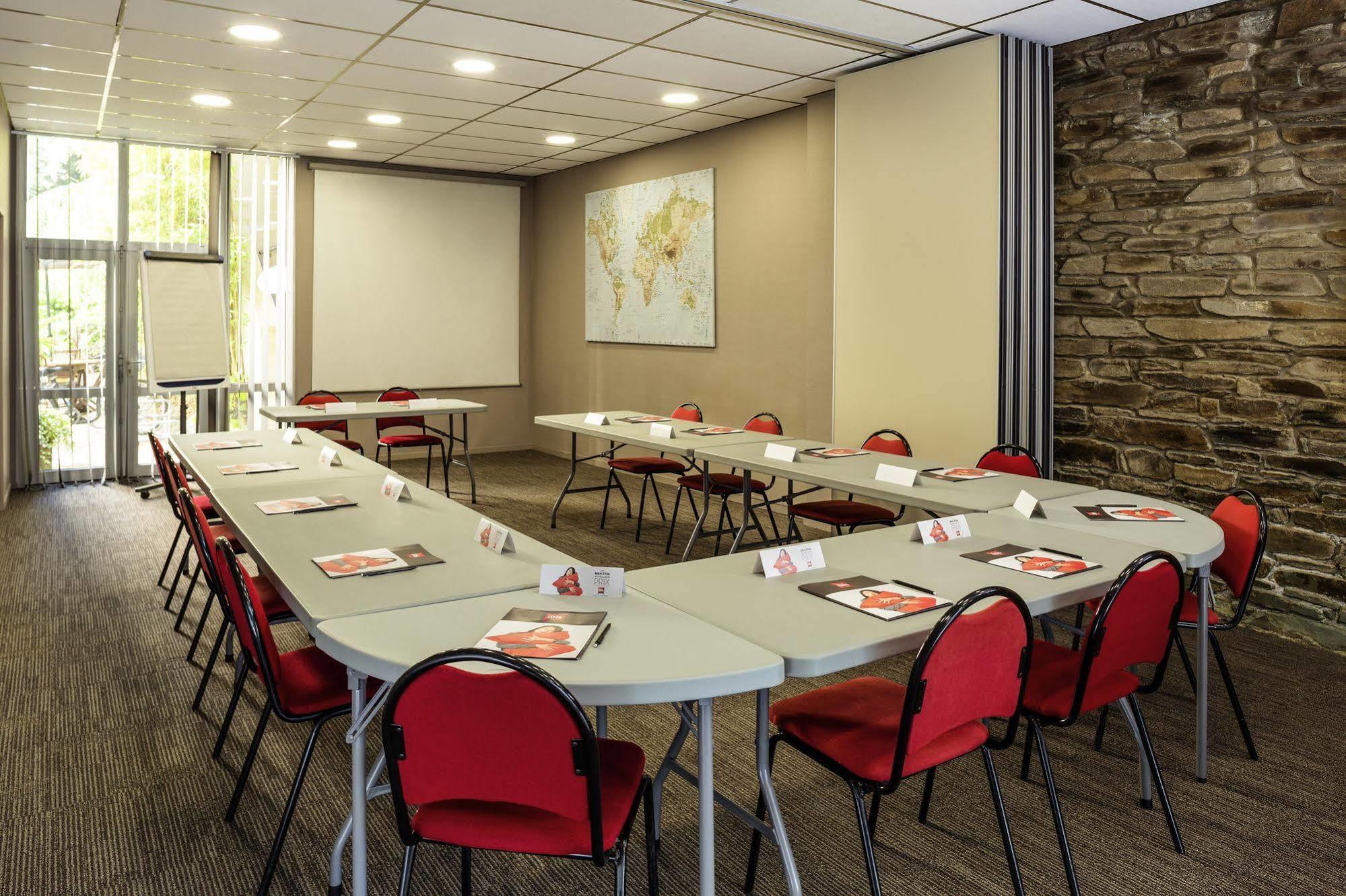 Ibis Lannion Hotel Exterior foto