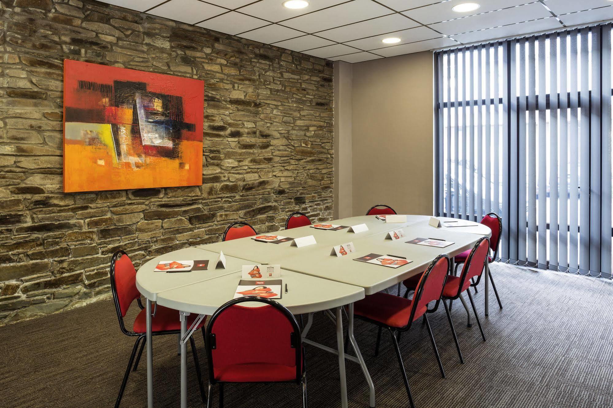 Ibis Lannion Hotel Exterior foto